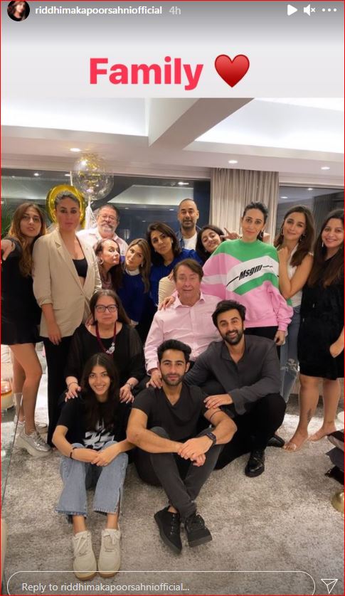 Ahead of Neetu Kapoor's birthday, Ranbir Kapoor jets off to London to  surprise her - See photos