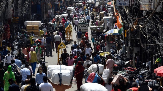 An influx of people at Sadar Bazar wholesale market in New Delhi.(Sanjeev Verma / HT file photo) An influx of people at Sadar Bazar wholesale market in New Delhi.(Sanjeev Verma / HT file photo)