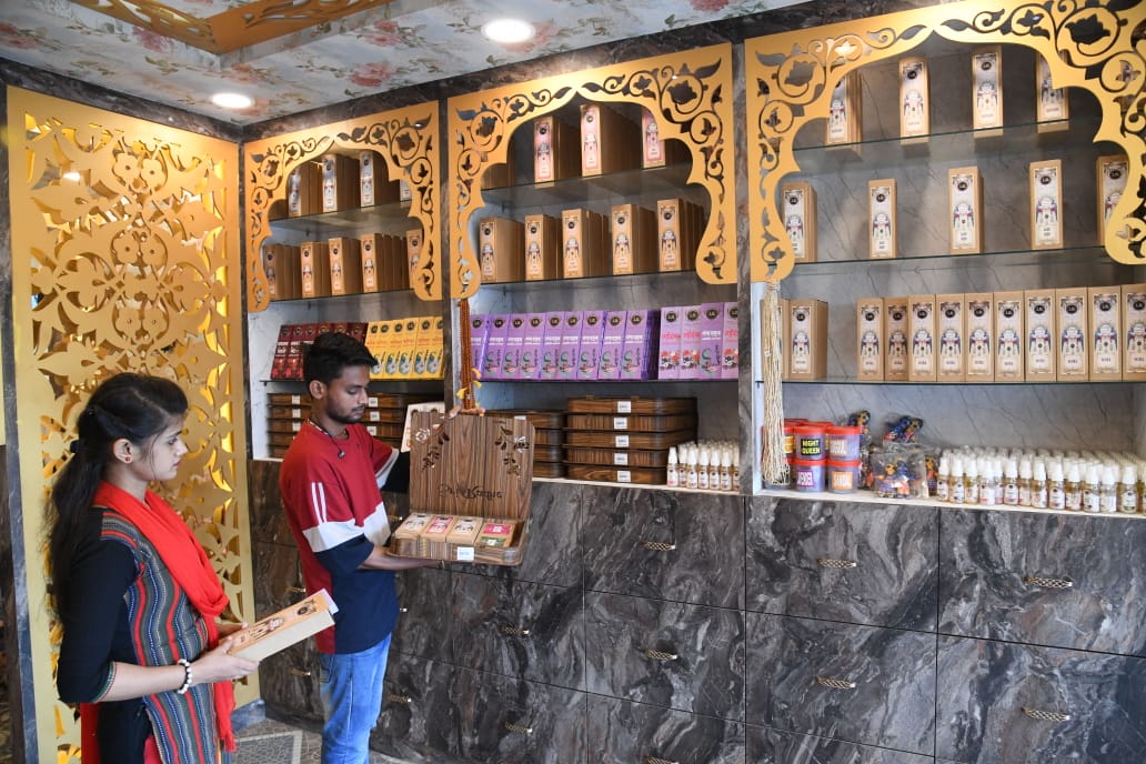 Tej Pratap Yadav opened the outlet in March this year but had to shut it down soon after due to the Covid lockdown Tej Pratap Yadav opened the outlet in March this year but had to shut it down soon after due to the Covid lockdown