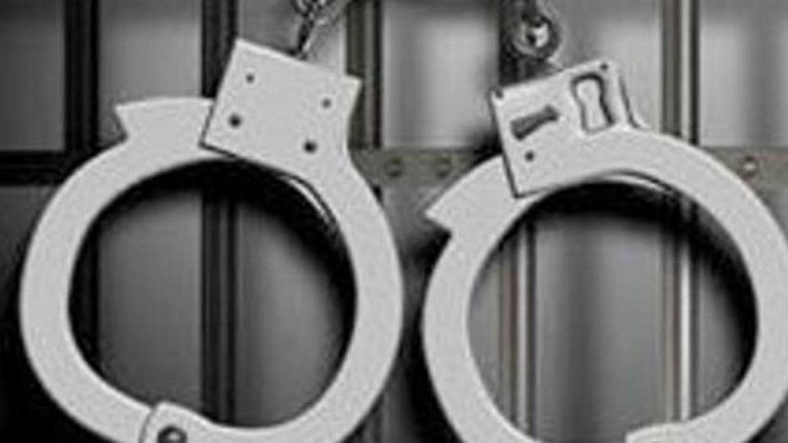 19 kg ambergris worth ₹30 crore seized in Kerala, 3 held Latest News