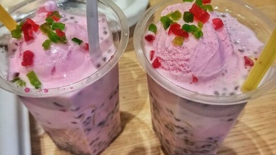 Faluda: This dessert drink is made with milk, ice cream, vermicelli, sweet basil/ tapioca seeds and rose syrup.  (Instagram/@vee.photography28)