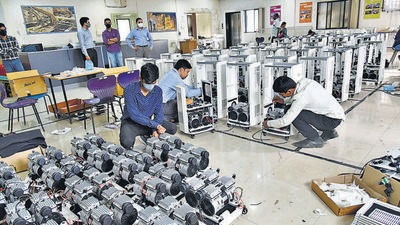 E Spin’s chemical membrane system plant at Bhosari MIDC in Pune. E Spin Nanotech is a nanotech startup that makes Covid masks using nanofibres. (HT PHOTO)