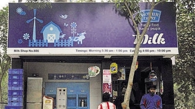 Mother Daily sells around 30 lakh litres of milk per day in Delhi-NCR, while the total sale is 35 lakh litre per day. (Sakib Ali /Hindustan Times) Mother Daily sells around 30 lakh litres of milk per day in Delhi-NCR, while the total sale is 35 lakh litre per day. (Sakib Ali /Hindustan Times)