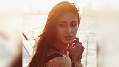 Ileana D’Cruz was previously in a relationship with Andrew Kneebone. Ileana D’Cruz was previously in a relationship with Andrew Kneebone.