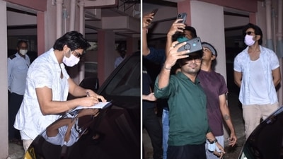 Kartik Aaryan accepted fans’ requests for pictures and autographs. (Varinder Chawla) Kartik Aaryan accepted fans’ requests for pictures and autographs. (Varinder Chawla)