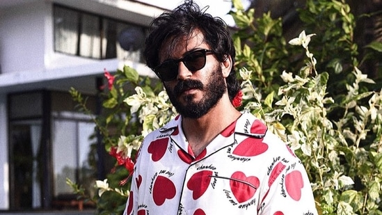 Harsh Varrdhan Kapoor said that he is happy with the films he has been doing and called out his ‘very toxic’ detractors. Harsh Varrdhan Kapoor said that he is happy with the films he has been doing and called out his ‘very toxic’ detractors.