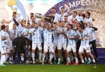 Lionel Messi and the Argentine team celebrates with the Copa America trophy after their 1-0 win over Brazil in the final at the Maracana Stadium in Rio de Janeiro.(Getty Images) Lionel Messi and the Argentine team celebrates with the Copa America trophy after their 1-0 win over Brazil in the final at the Maracana Stadium in Rio de Janeiro.(Getty Images)