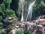 The Kempty Fall in Mussoorie where a large number of maskless tourists were seen last week.(HT Photo) The Kempty Fall in Mussoorie where a large number of maskless tourists were seen last week.(HT Photo)