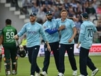 Ben Stokes-led England celebrate during 2nd ODI against Pakistan