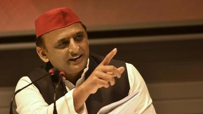 Samajwadi Party chief Akhilesh Yadav makes a point in Lucknow on Sunday. (PTI PHOTO) Samajwadi Party chief Akhilesh Yadav makes a point in Lucknow on Sunday. (PTI PHOTO)