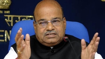 Chief Justice of the Karnataka high hourt, Justice Abhay Srinivas Oka, will be administering the oath of office and secrecy to Thawarchand Gehlot. (HT Photo) Chief Justice of the Karnataka high hourt, Justice Abhay Srinivas Oka, will be administering the oath of office and secrecy to Thawarchand Gehlot. (HT Photo)