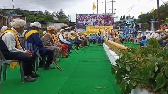 Priests and elders of Seiñ Raij consecrating the Sacred Log at Pohsawiar locality in Jowai in Meghalaya. Photo- Courtesy- MS S. POHTHMI Priests and elders of Seiñ Raij consecrating the Sacred Log at Pohsawiar locality in Jowai in Meghalaya. Photo- Courtesy- MS S. POHTHMI