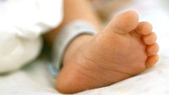A police team reached a private hospital where the child was taken by his father and other relatives.(HT Archives. Representative image) A police team reached a private hospital where the child was taken by his father and other relatives.(HT Archives. Representative image)