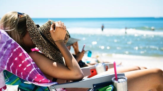 Stepping out in the scorching heat without applying a thick layer of sunscreen on your face can lead to extreme tanning. Here are a few natural remedies that will help remove tan at home.(Unsplash)
