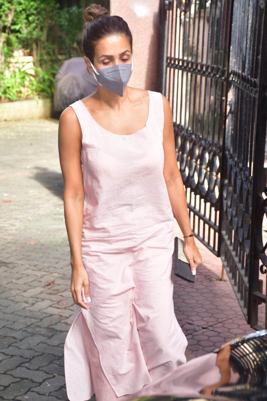 Malaika Arora visiting the Panday family.(Varinder Chawla) Malaika Arora visiting the Panday family.(Varinder Chawla)