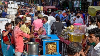 The closure order is, however, not applicable to shops dealing with essential goods and services in the Sadar Bazar area. The closure order is, however, not applicable to shops dealing with essential goods and services in the Sadar Bazar area.