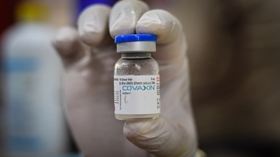 The country’s vaccination rate surged to record levels when the Union government brought the programme back under its control. (Sanchit Khanna/HT PHOTO)