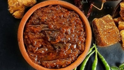 Inji Curry: Puli Inji or Injipuli is a sweet pickle made with chillies, ginger, jaggery and tamarind.  (Instagram/@oruvadakkanfoodie)