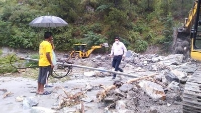 Shimla MeT centre director Manmohan Singh said that landslides and uprooting of trees may occur due to rainfall or heavy spell of rain in Himachal Pradesh. (ANI Photo) Shimla MeT centre director Manmohan Singh said that landslides and uprooting of trees may occur due to rainfall or heavy spell of rain in Himachal Pradesh. (ANI Photo)