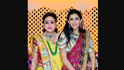 Tina Ambani and Shloka Ambani throwback image. (Instagram/@tinaambaniofficial)