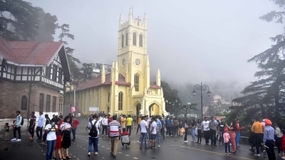 The comments came amid reports of thousands of people flocking to hill stations and flouting Covid-19 norms. (HT Photo/Deepak Sansta) The comments came amid reports of thousands of people flocking to hill stations and flouting Covid-19 norms. (HT Photo/Deepak Sansta)