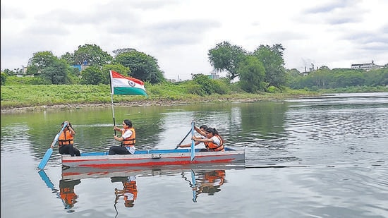 From left: Ashlesha Solanke, Siddhi Walunj, Hrishikesh Deodhar and Ketki Chandratre in action during the punt formation event of the College of Engineering Pune’s (COEP) annual regatta fest. It premiered on YouTube on July 11 night. (HT PHOTO) From left: Ashlesha Solanke, Siddhi Walunj, Hrishikesh Deodhar and Ketki Chandratre in action during the punt formation event of the College of Engineering Pune’s (COEP) annual regatta fest. It premiered on YouTube on July 11 night. (HT PHOTO)