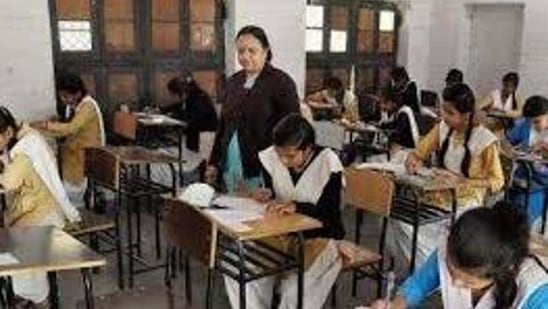 MPBSE MP Board 10th Result 2021 tomorrow; websites to check scores(Representative image) MPBSE MP Board 10th Result 2021 tomorrow; websites to check scores(Representative image)