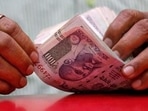 7th pay commission: The government may announce a DA hike for July 2021 soon. (REUTERS FILE PHOTO.) 7th pay commission: The government may announce a DA hike for July 2021 soon. (REUTERS FILE PHOTO.)