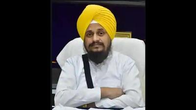 Giani Harpreet Singh, the acting jathedar of Akal Takht, was addressing reporters in Amritsar on Wednesday. (HT file photo) Giani Harpreet Singh, the acting jathedar of Akal Takht, was addressing reporters in Amritsar on Wednesday. (HT file photo)