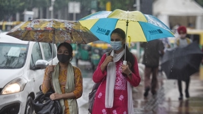 An IMD report said that earlier on Tuesday, Mumbai received 51.5 mm rainfall, while suburban areas recorded 54.6 mm rainfall. (HT Photo) An IMD report said that earlier on Tuesday, Mumbai received 51.5 mm rainfall, while suburban areas recorded 54.6 mm rainfall. (HT Photo)