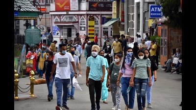 Large number of tourists were spotted at the Ridge in Shimla on Wednesday. (Deepak Sansta/HT) Large number of tourists were spotted at the Ridge in Shimla on Wednesday. (Deepak Sansta/HT)