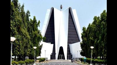 Punjabi University, Patiala, vice-chancellor Prof Arvind suspended two employees and a peon last week after a fact-finding team found evidence of embezzlement. (HT file photo)