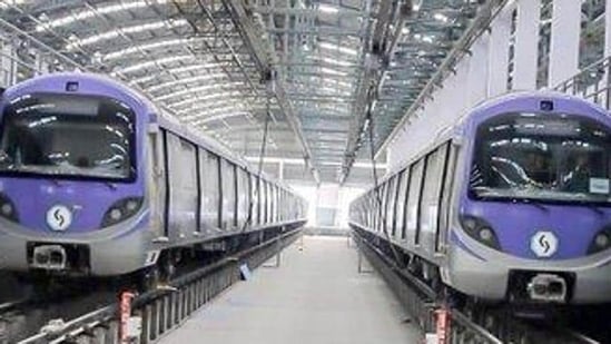 West Bengal govermment has decided to allow Kolkata Metro to run five days a week with 50% passenger seating capacity in its revised Covid-19 guidelines.(File photo)