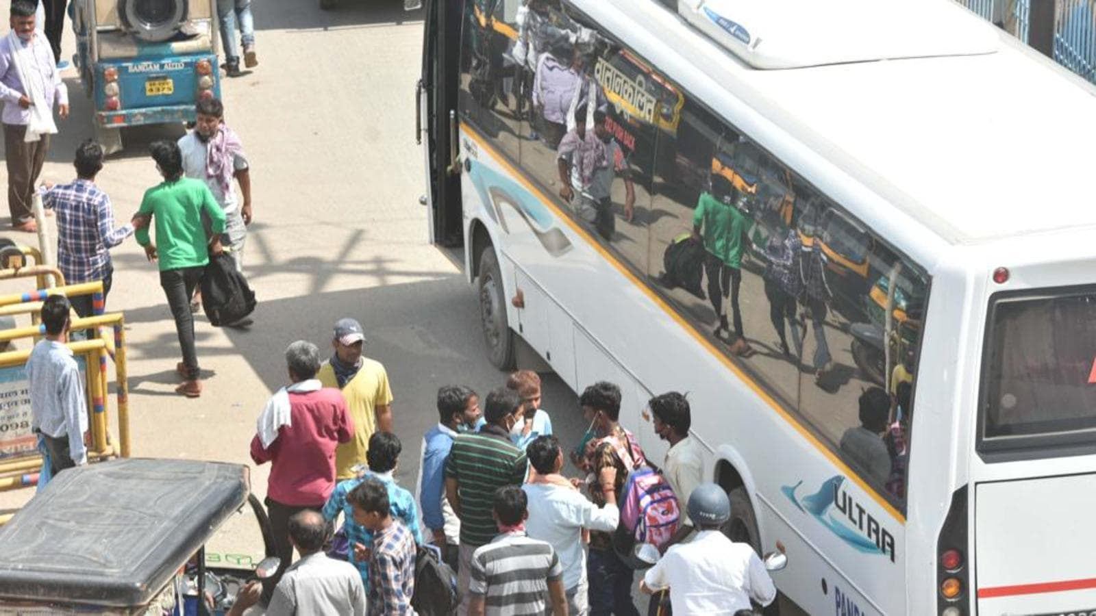 Bihar private transporters seek revision of passenger bus fares