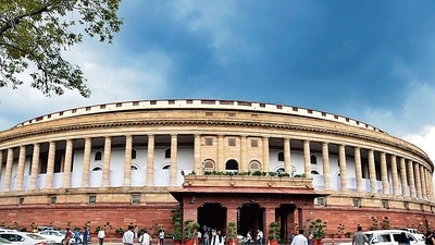isir Adhikari, senior TMC MP and father of BJP leader Suvendu Adhikari, and Sunil Kumar Mondal, Trinamool’s two-term MP, K Raghu Rama Krishna Raju have been served notice. (HT Archive) isir Adhikari, senior TMC MP and father of BJP leader Suvendu Adhikari, and Sunil Kumar Mondal, Trinamool’s two-term MP, K Raghu Rama Krishna Raju have been served notice. (HT Archive)