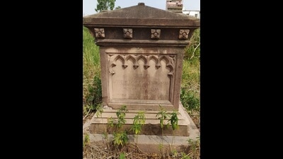 This discovery comes at a time when the CWGC, New Delhi is carrying out restoration work at the site with the help of the Cemetery Committee since February this year. (HT Photo) This discovery comes at a time when the CWGC, New Delhi is carrying out restoration work at the site with the help of the Cemetery Committee since February this year. (HT Photo)