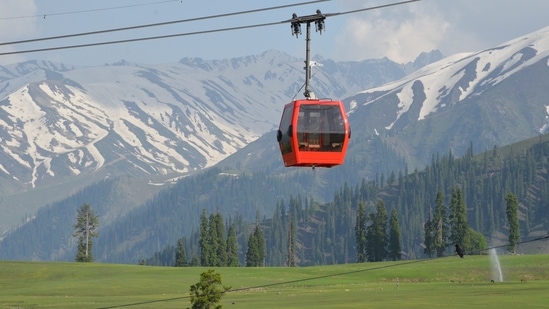 Gulmarg, Jammu and Kashmir: Gulmarg, a small hill station in Jammu and Kashmir is a popular skiing destination. The nearest airport is Srinagar Airport and the distance from Srinagar Airport to Gulmarg is 1 hour 4 minutes.(Unsplash)