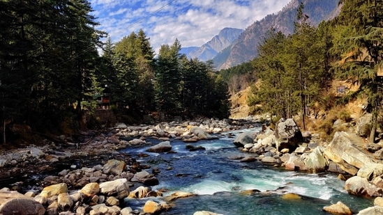 Kasol, Himachal Pradesh: Situated on the banks of the Parvati River, Kasol attracts tourists from several Indian states throughout the year. The nearest airport is Bhuntar Airport and the distance from Bhuntar Airport to Kasol is 1 hour 12 minutes.(Unsplash)