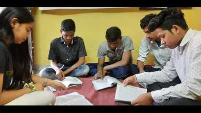 Young volunteers are helping the underprivileged students to continue their education amid the pandemic. Young volunteers are helping the underprivileged students to continue their education amid the pandemic.