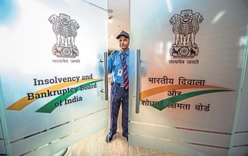 Once a company enters bankruptcy proceedings either on its own or by a reference made by its lenders or other creditors, shareholders would be trying their best to retain their ownership while lenders would be looking for new investors. (Pradeep gaur/Mint)