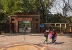Students outside the University Plaza after Delhi University reopened for final year students in New Delhi, earlier this year.( Amal KS / Hindustan Times) Students outside the University Plaza after Delhi University reopened for final year students in New Delhi, earlier this year.( Amal KS / Hindustan Times)