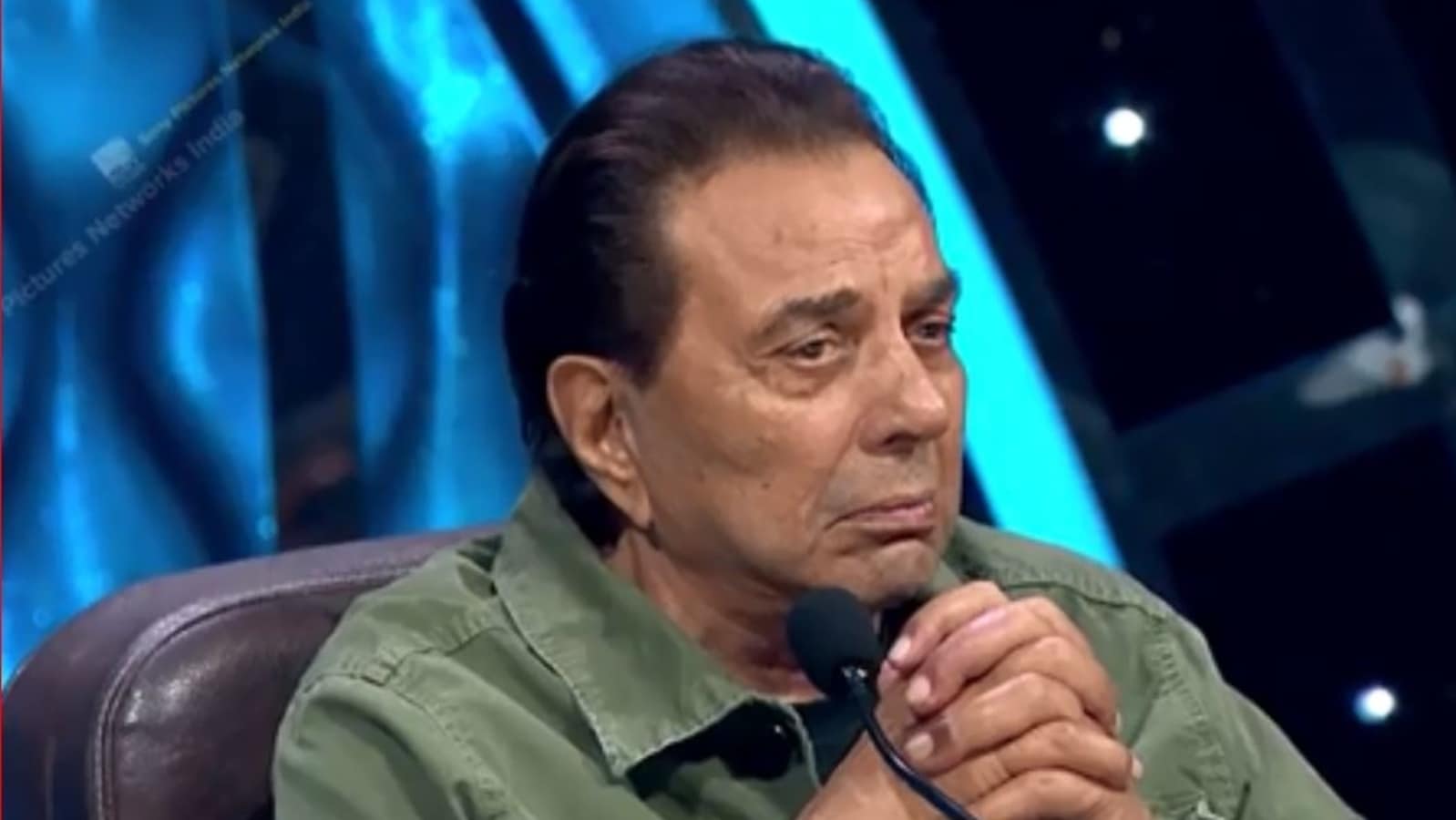 Dharmendra gets emotional as he remembers Dilip Kumar on Indian Idol 12