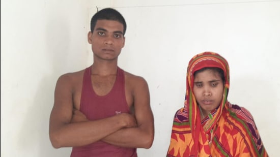 Mumbai Ka14 Sal Ka Ladaki Ka Xxx - 15-year-old girl rescued in Assam by BSF from forced marriage - Hindustan  Times