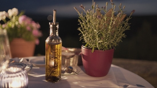 Olive Oil: Olive oil helps nails retain their moisture by going to the inner layer and nourishing it.(Unsplash)