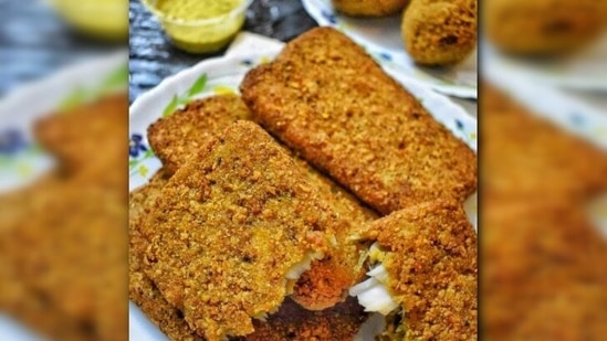 Fish cutlet: Another famous snack in Kolkata which goes great with some spicy mustard dip. (Instagram/@ms.kolkatafoodie_)