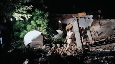 Police said they rescued one person who was trapped inside so far. (HT Photo) Police said they rescued one person who was trapped inside so far. (HT Photo)