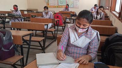 The offline classes for standard 10 and 12 students in Odisha schools will be held between 10 am and 1: 30 pm with no lunch breaks. (HT Photo/Representative) The offline classes for standard 10 and 12 students in Odisha schools will be held between 10 am and 1: 30 pm with no lunch breaks. (HT Photo/Representative)