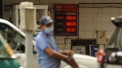 The move by OPEC+ is more to save the producers’ cartel, which appears to be a compromise reached between the two factions – the one that wanted to continue the squeeze for raising oil prices further and the other that pushed for raising output (HT Photo) The move by OPEC+ is more to save the producers’ cartel, which appears to be a compromise reached between the two factions – the one that wanted to continue the squeeze for raising oil prices further and the other that pushed for raising output (HT Photo)