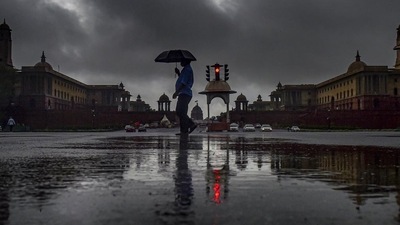 Monsoon in Delhi has been delayed by over two weeks and the rain deficit during this month is around 50 per cent, Hindustan Times earlier reported. (PTI Photo) Monsoon in Delhi has been delayed by over two weeks and the rain deficit during this month is around 50 per cent, Hindustan Times earlier reported. (PTI Photo)