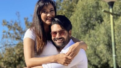 Shweta Tiwari and Vishal Aditya Singh are contestants on Khatron Ke Khiladi. Shweta Tiwari and Vishal Aditya Singh are contestants on Khatron Ke Khiladi.